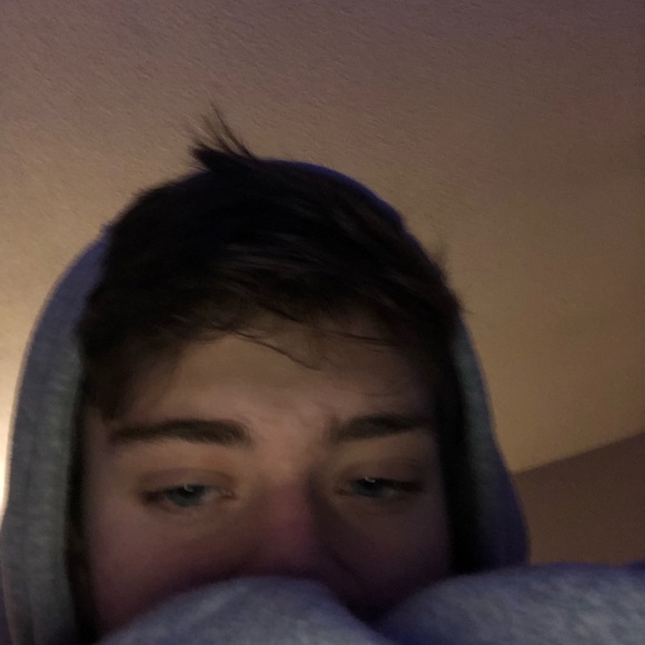 Meet your Posher, Alex - Picture 1 of 1